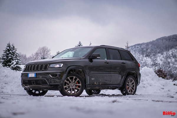 سيارة السفر الجبلية رانج روفر